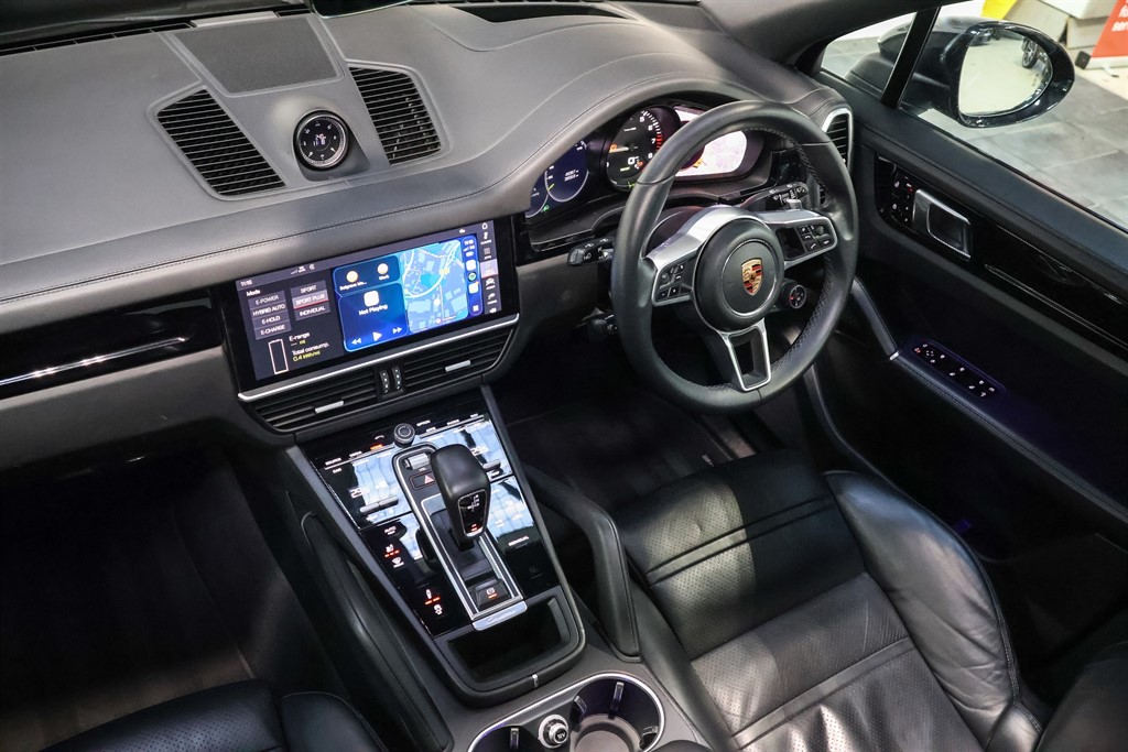 Used Porsche Cayenne 2020 for sale - 76636045: Photo 46