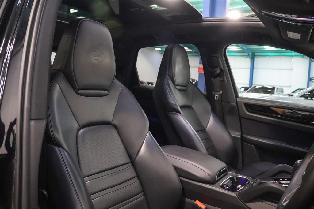 Used Porsche Cayenne 2020 for sale - 76636045: Photo 53