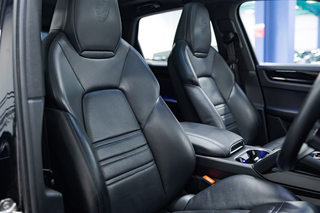 Used Porsche Cayenne 2020 for sale - 76636045: Photo 65