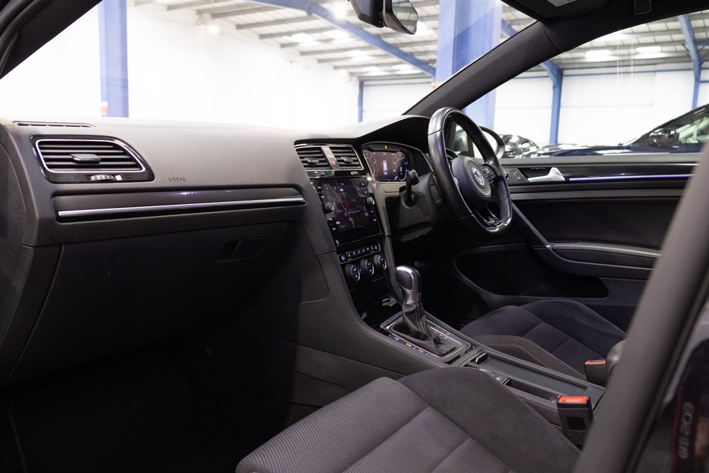 Used Volkswagen Golf 2019 for sale - 77975726: Photo 11