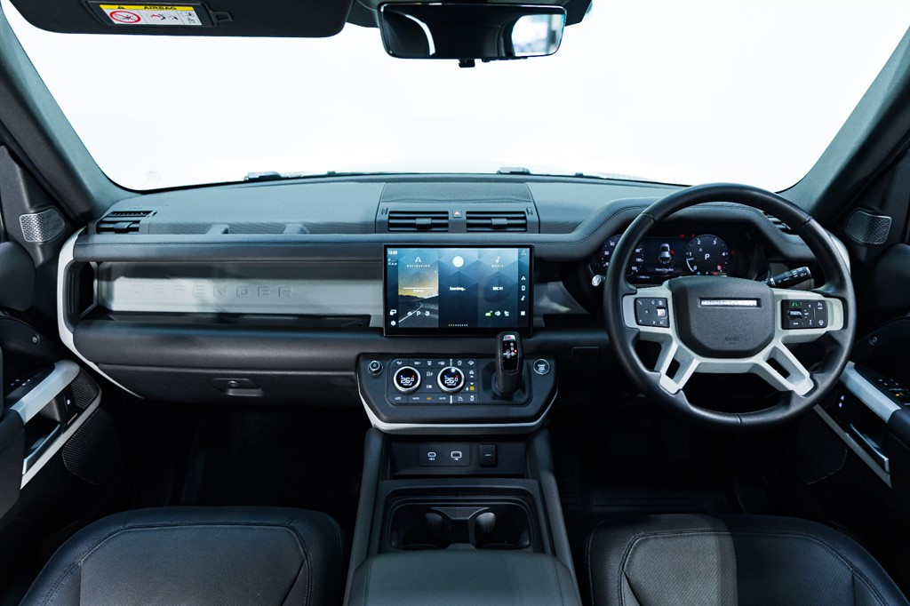 Used Land Rover Defender 2024 for sale - 76532380: Photo 10