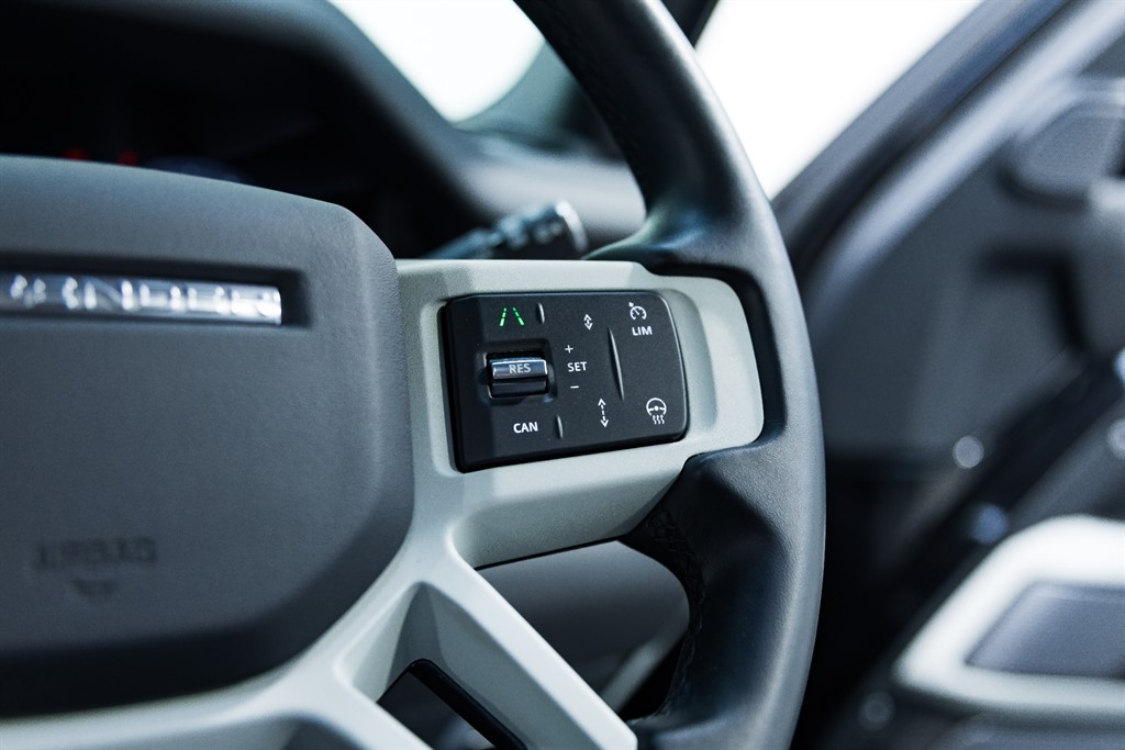 Used Land Rover Defender 2024 for sale - 76532380: Photo 15