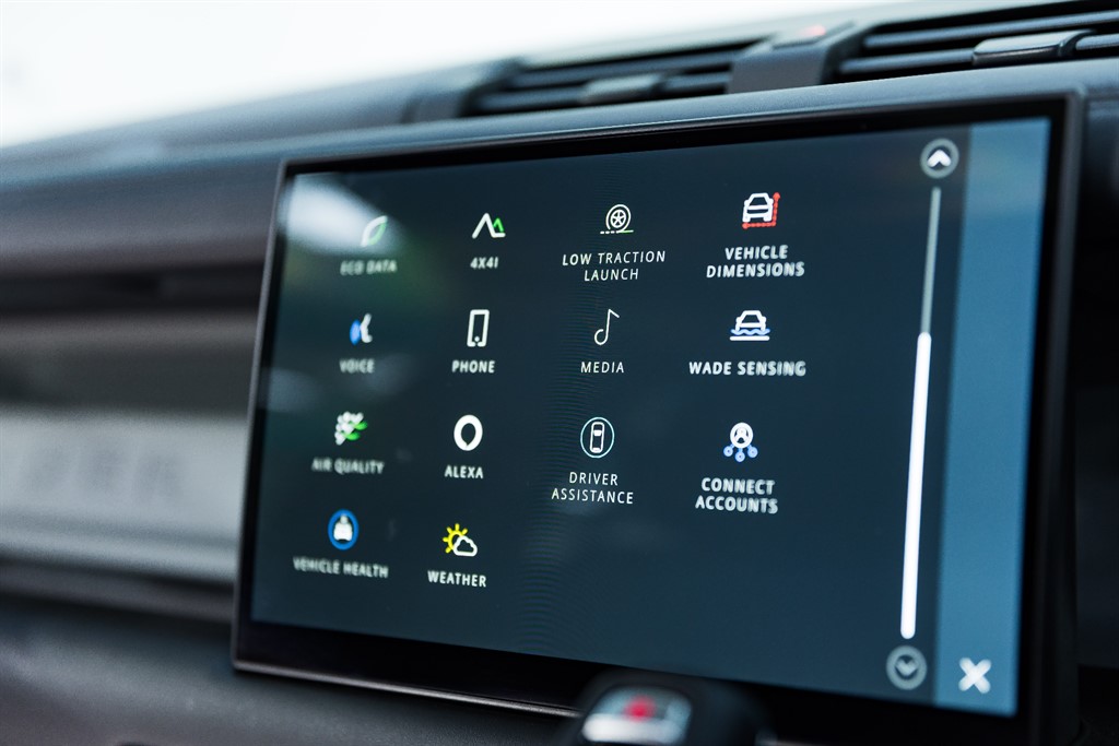 Used Land Rover Defender 2024 for sale - 76532380: Photo 24