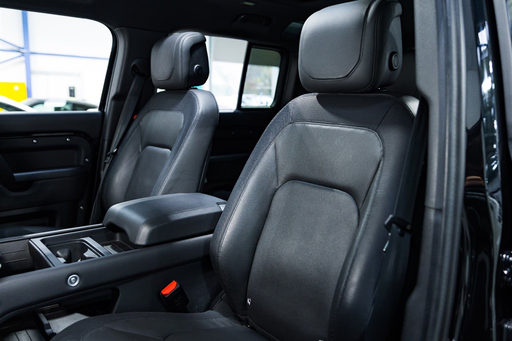 Used Land Rover Defender 2024 for sale - 76532380: Photo 43