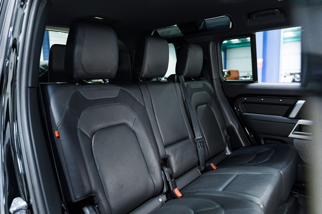 Used Land Rover Defender 2024 for sale - 76532380: Photo 46