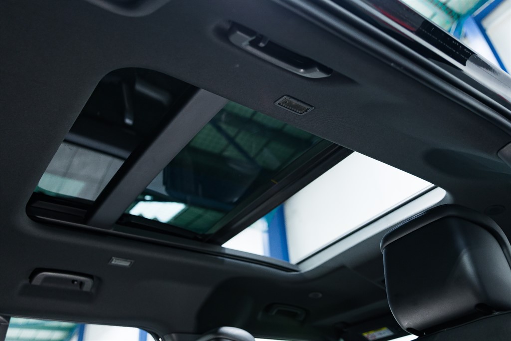 Used Land Rover Defender 2024 for sale - 76532380: Photo 50