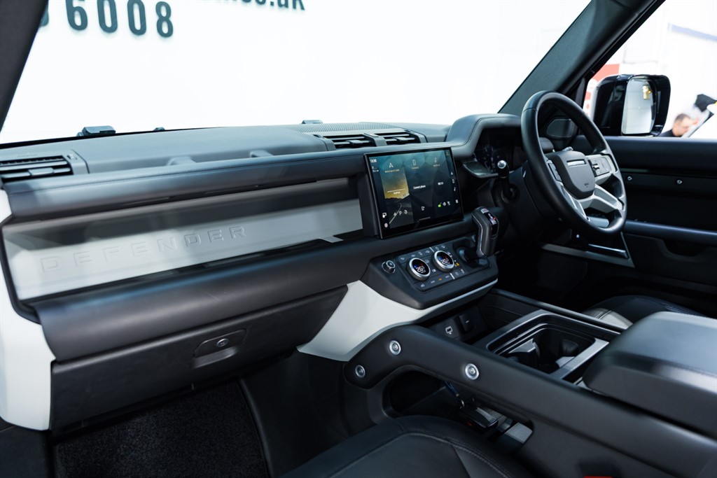 Used Land Rover Defender 2024 for sale - 78037005: Photo 14