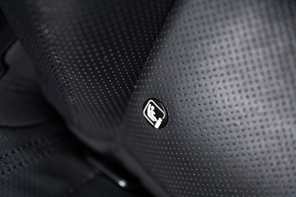 Used Land Rover Defender 2024 for sale - 78037005: Photo 48