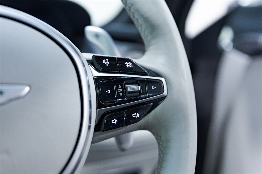 Used Aston Martin DBX 2020 for sale - 76738574: Photo 34