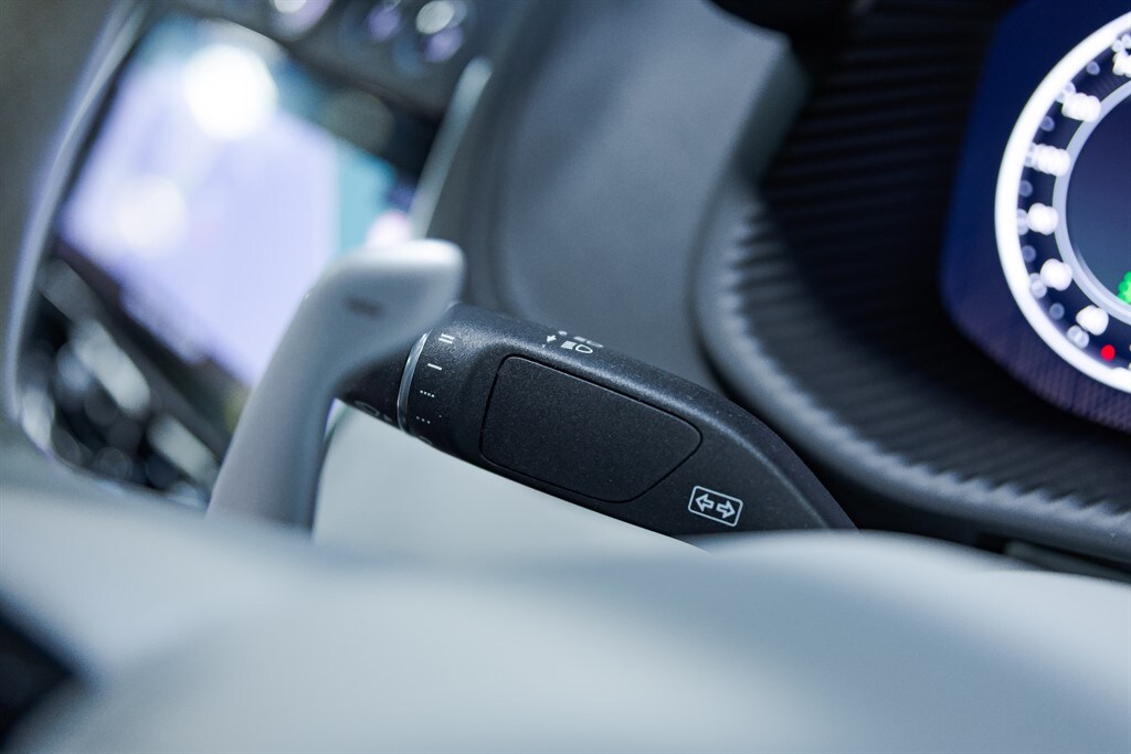 Used Aston Martin DBX 2020 for sale - 76738574: Photo 35