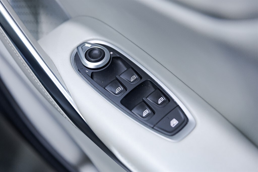 Used Aston Martin DBX 2020 for sale - 76738574: Photo 37