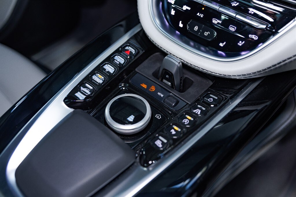 Used Aston Martin DBX 2020 for sale - 76738574: Photo 57