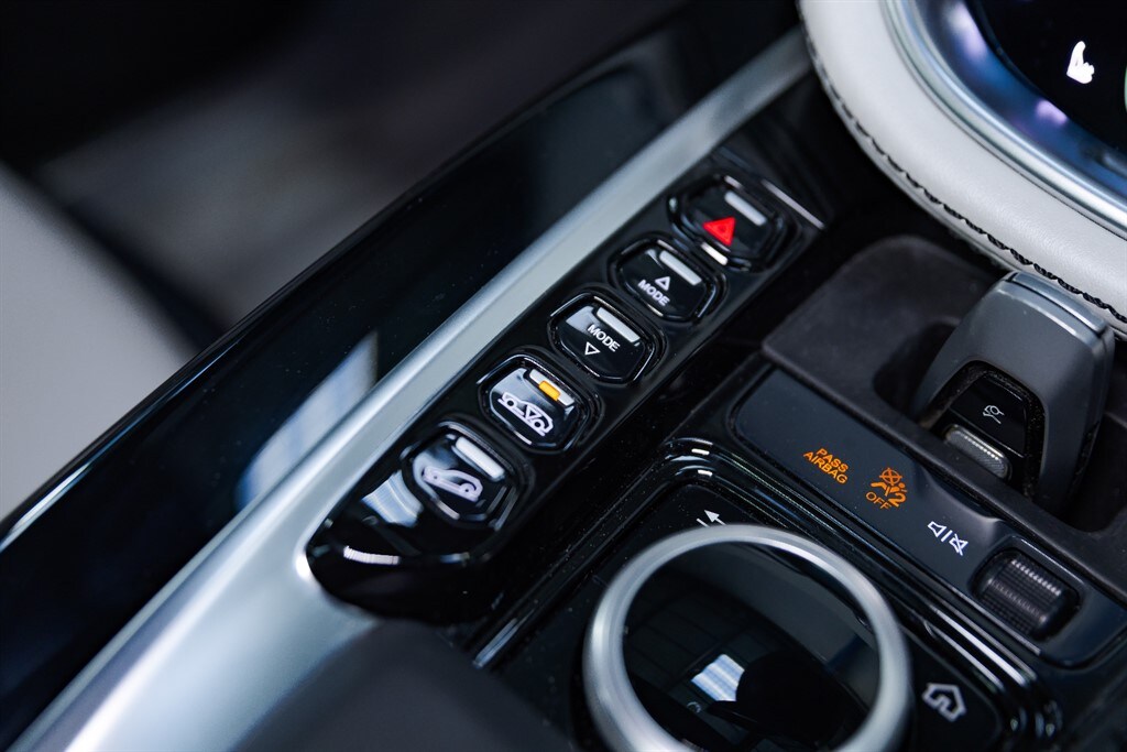 Used Aston Martin DBX 2020 for sale - 76738574: Photo 58