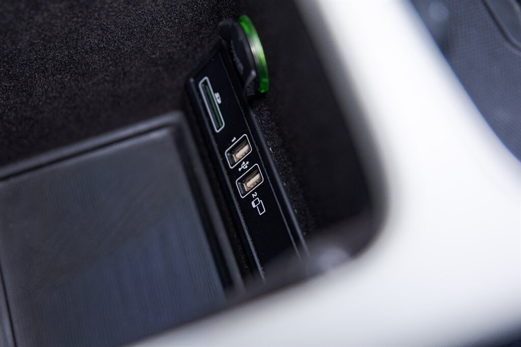 Used Aston Martin DBX 2020 for sale - 76738574: Photo 61