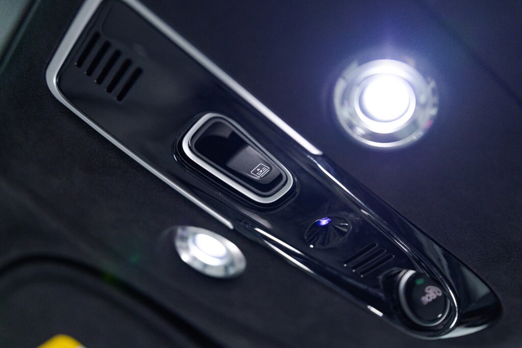 Used Aston Martin DBX 2020 for sale - 76738574: Photo 63