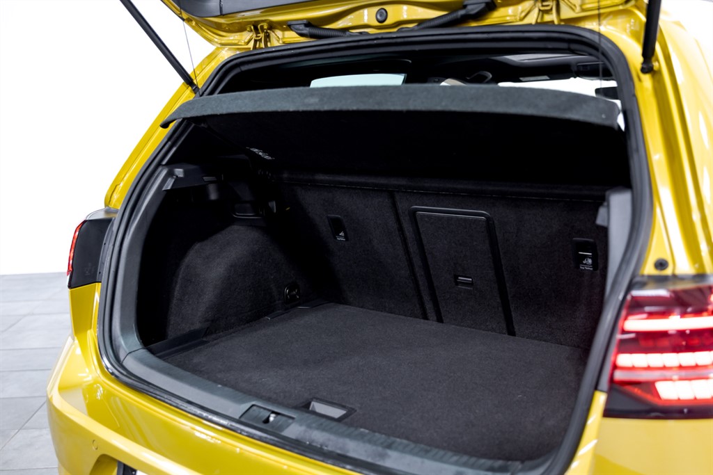 Used Volkswagen Golf 2017 for sale - 77293705: Photo 24