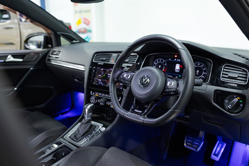 Used Volkswagen Golf 2017 for sale - 77293705: Photo 26