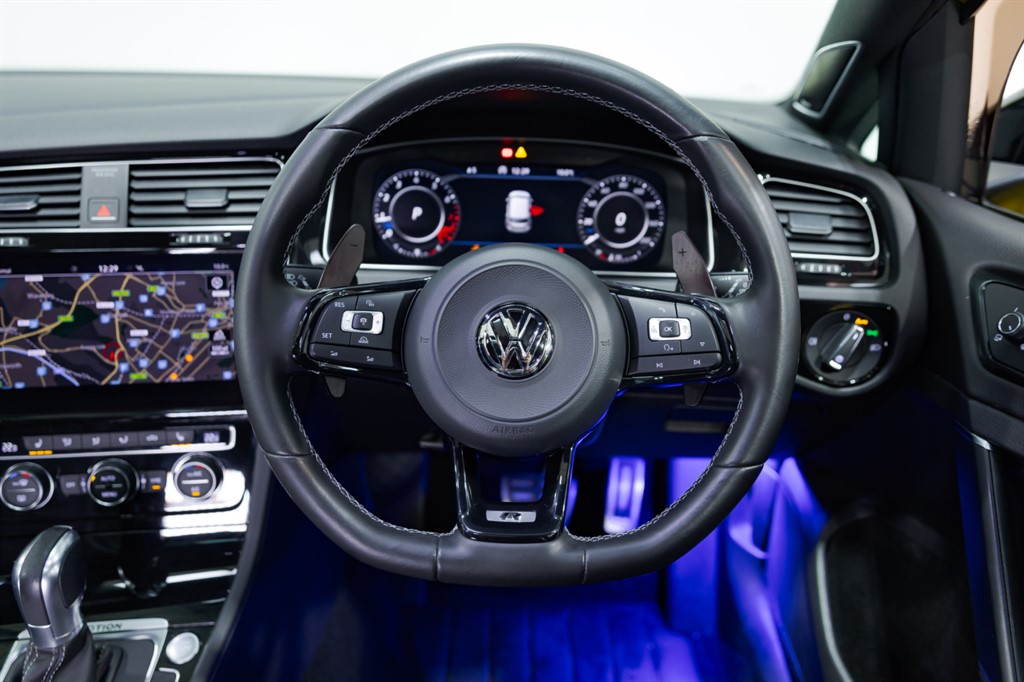 Used Volkswagen Golf 2017 for sale - 77293705: Photo 29