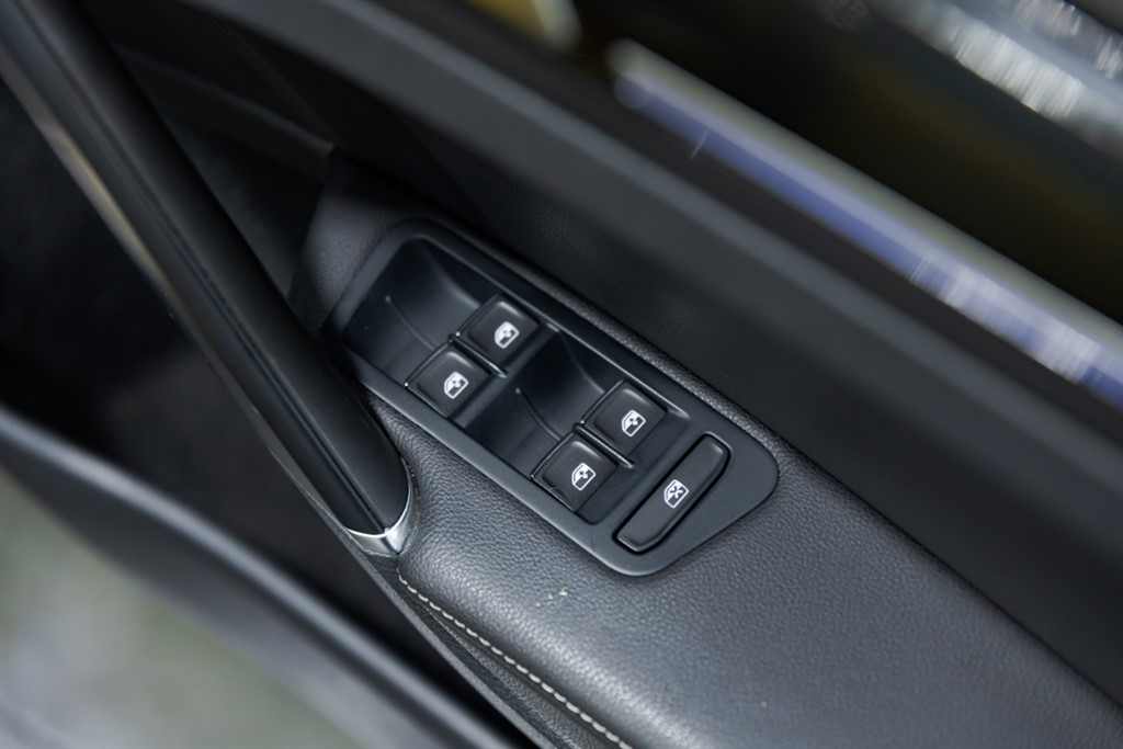 Used Volkswagen Golf 2017 for sale - 77293705: Photo 37