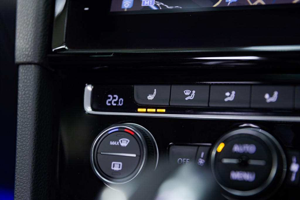 Used Volkswagen Golf 2017 for sale - 77293705: Photo 53