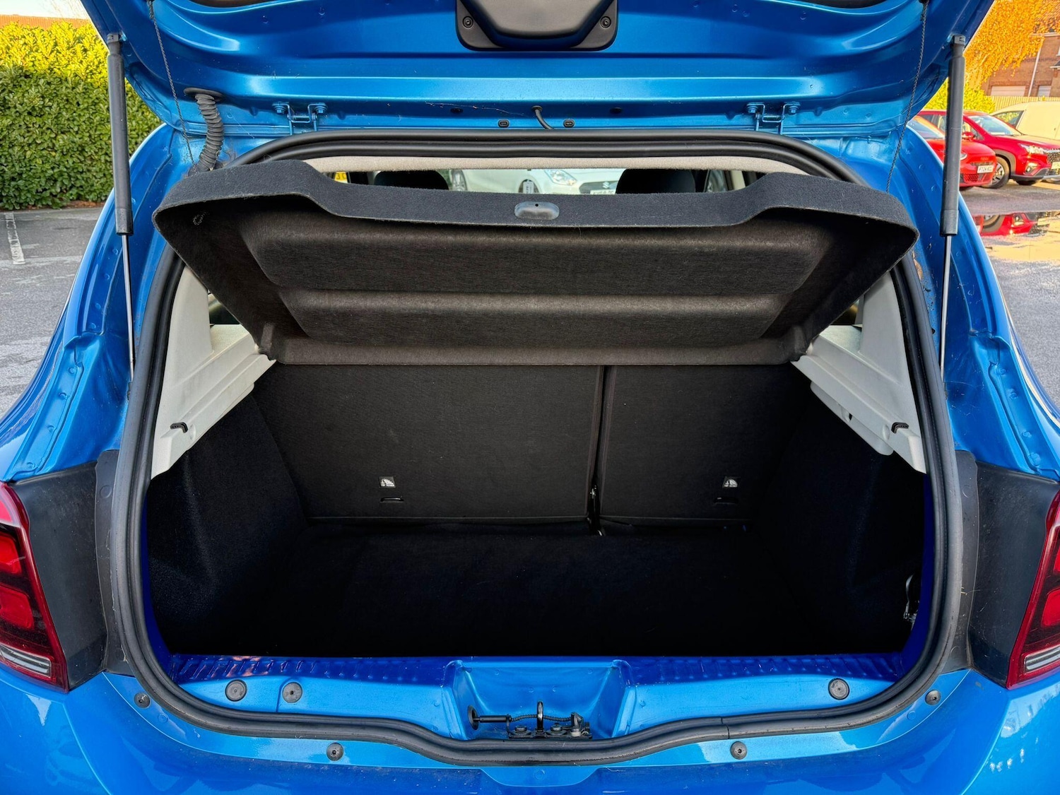 Used Dacia Sandero Stepway 2020 for sale - 76780991: Photo 28