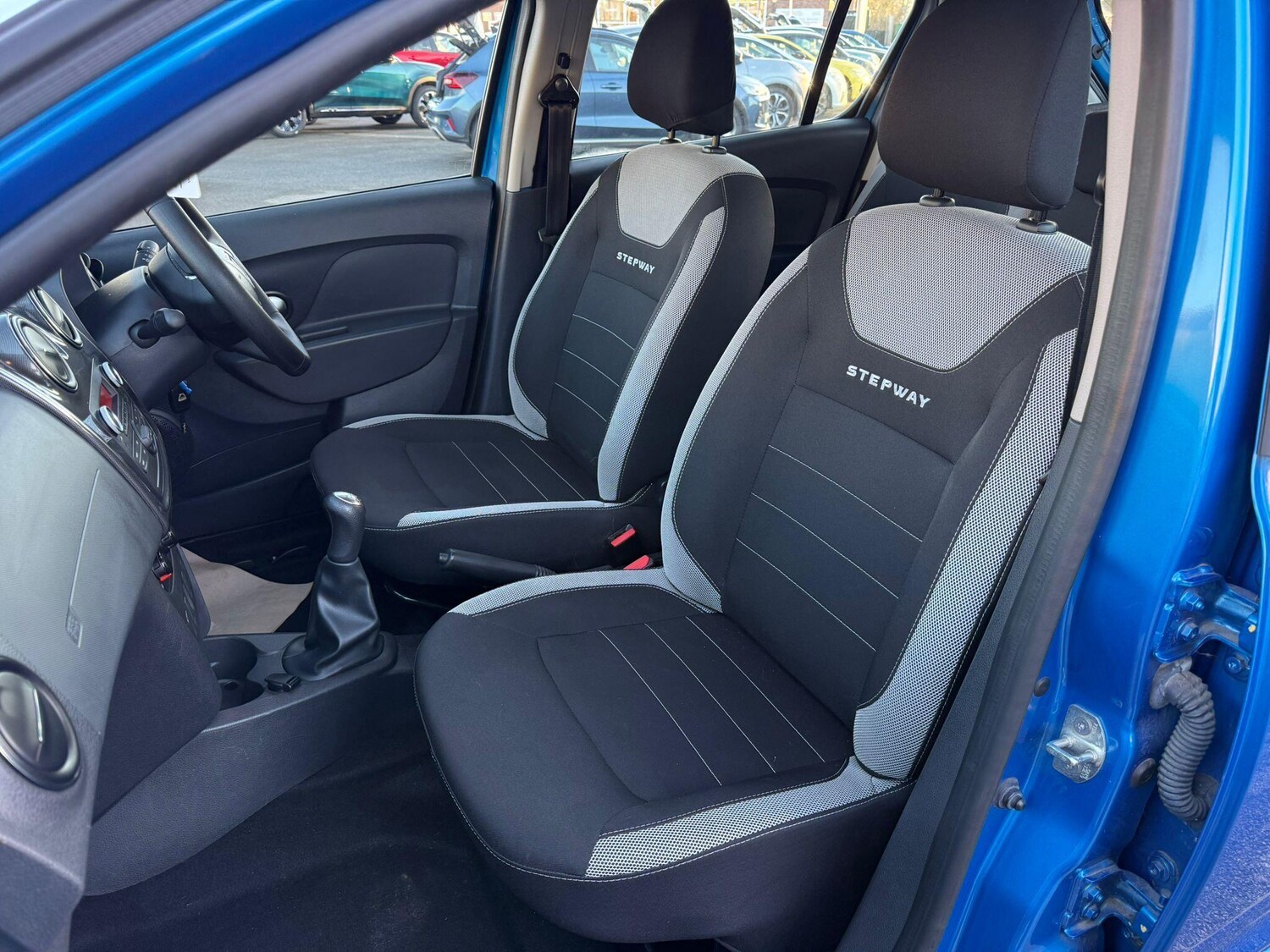 Used Dacia Sandero Stepway 2020 for sale - 76780991: Photo 30