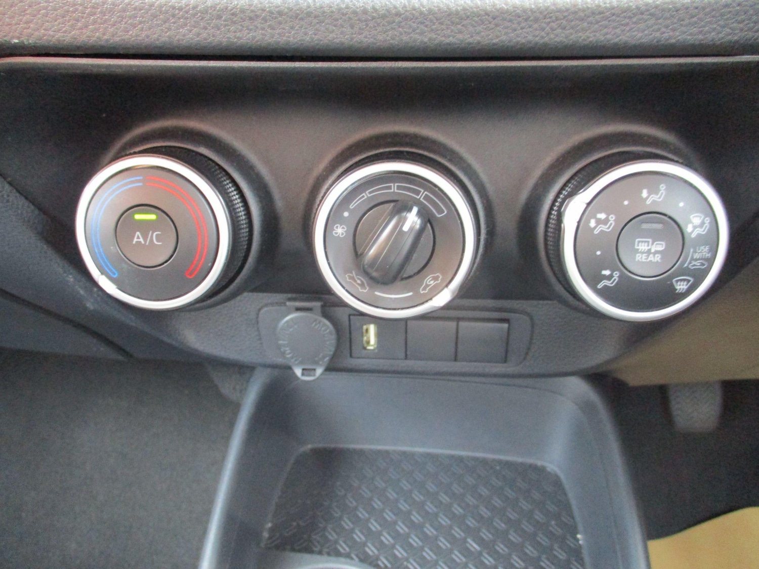 Used Toyota Aygo X 2023 for sale - 76326137: Photo 24