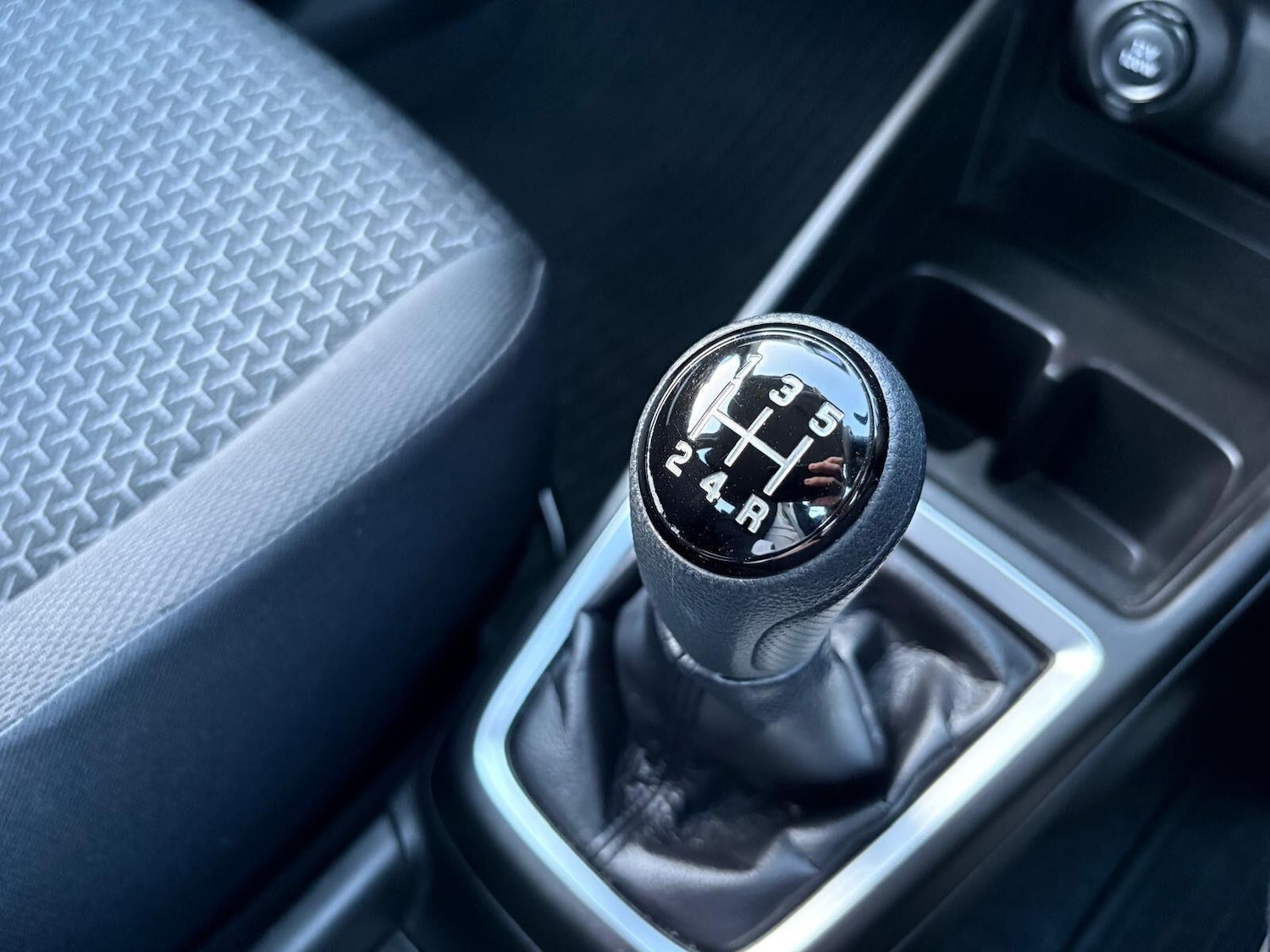 Used Suzuki Swift 2023 for sale - 77267497: Photo 10