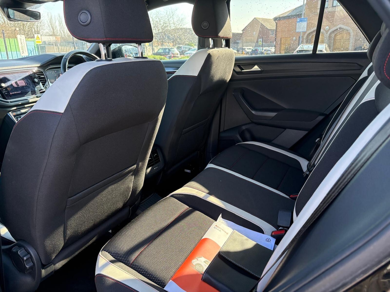 Used Volkswagen T-Roc 2018 for sale - 77783372: Photo 12