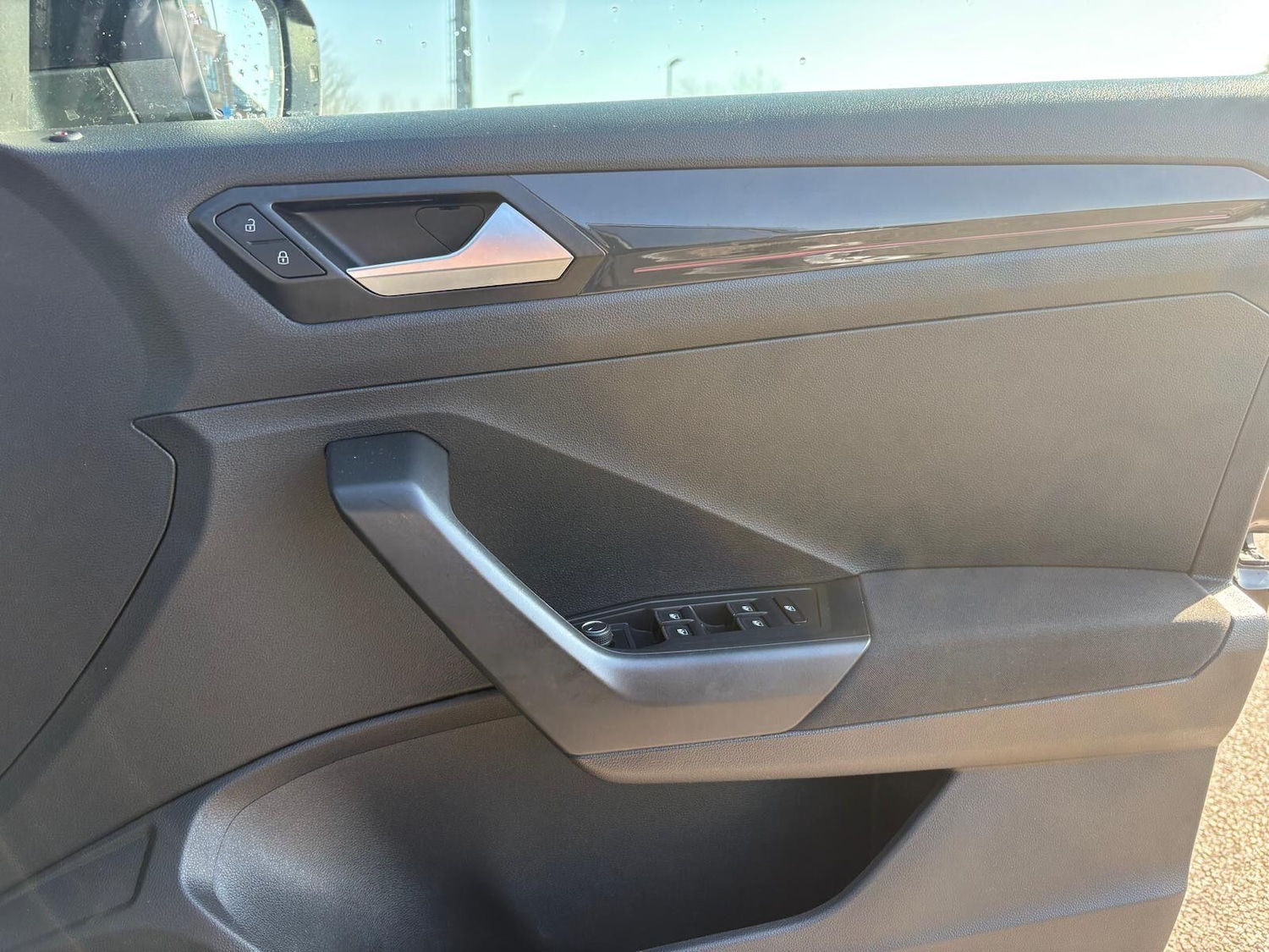 Used Volkswagen T-Roc 2018 for sale - 77783372: Photo 25