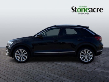 Used Volkswagen T-Roc 2018 for sale - 77783372: Photo