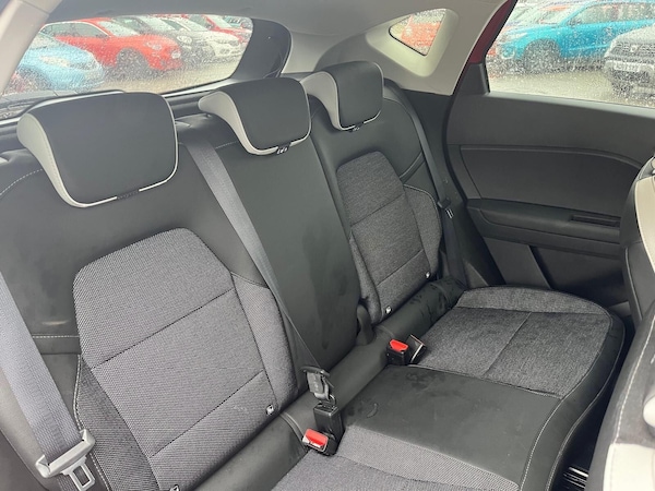 Used Renault Captur 2024 for sale - 76179400: Photo 15