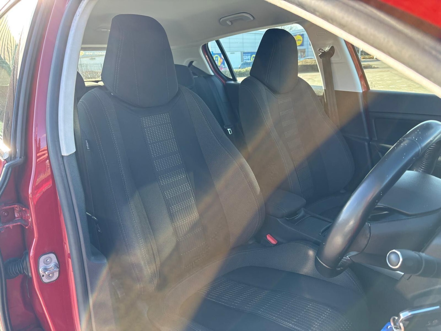 Used Peugeot 308 2015 for sale - 77586765: Photo 11