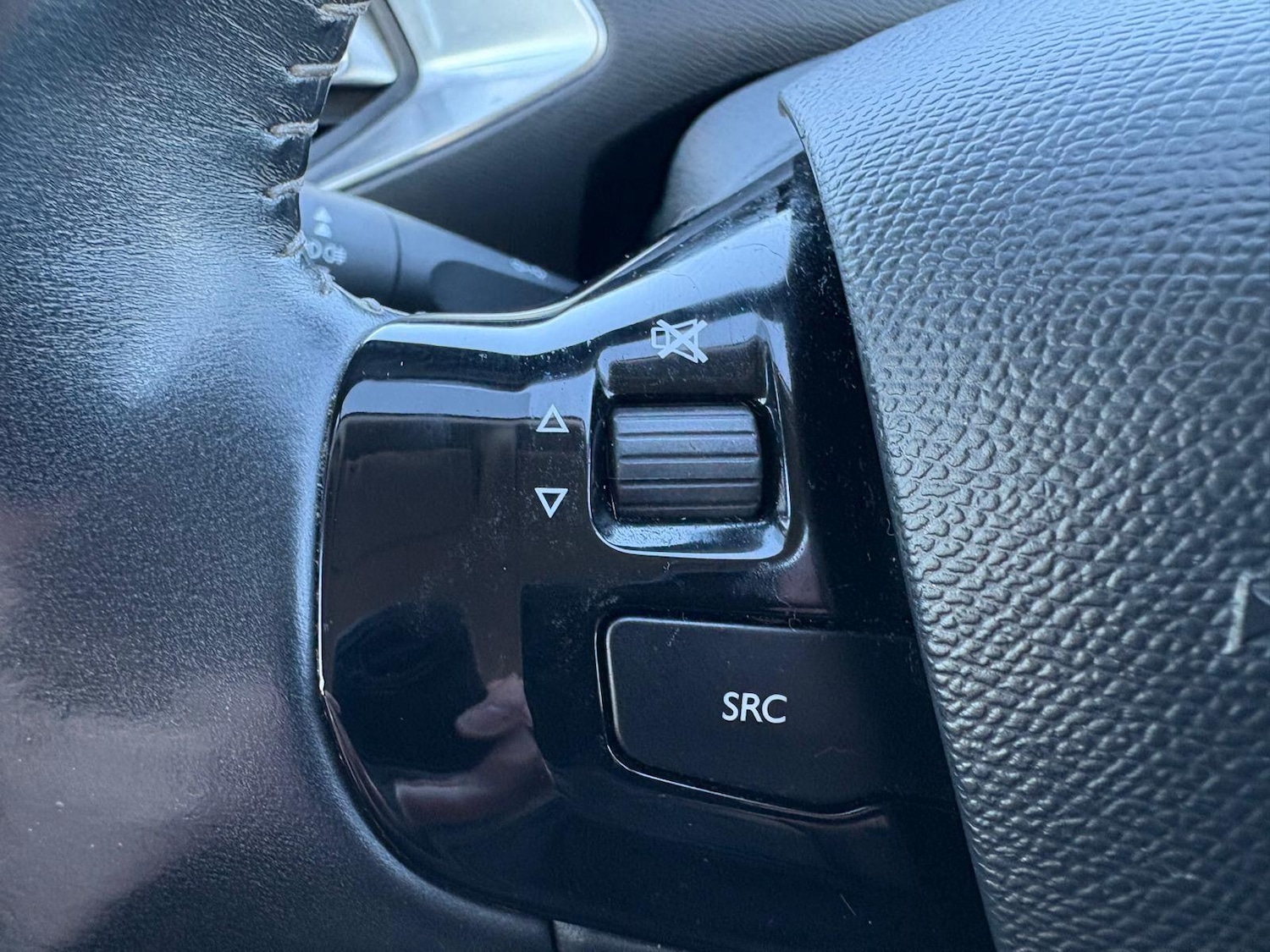 Used Peugeot 308 2015 for sale - 77586765: Photo 17