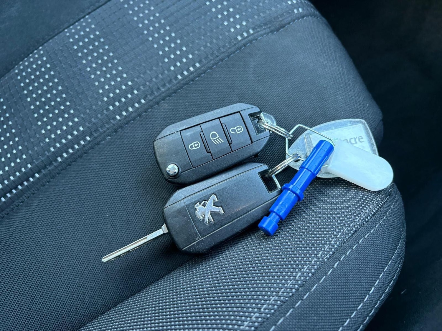 Used Peugeot 308 2015 for sale - 77586765: Photo 23