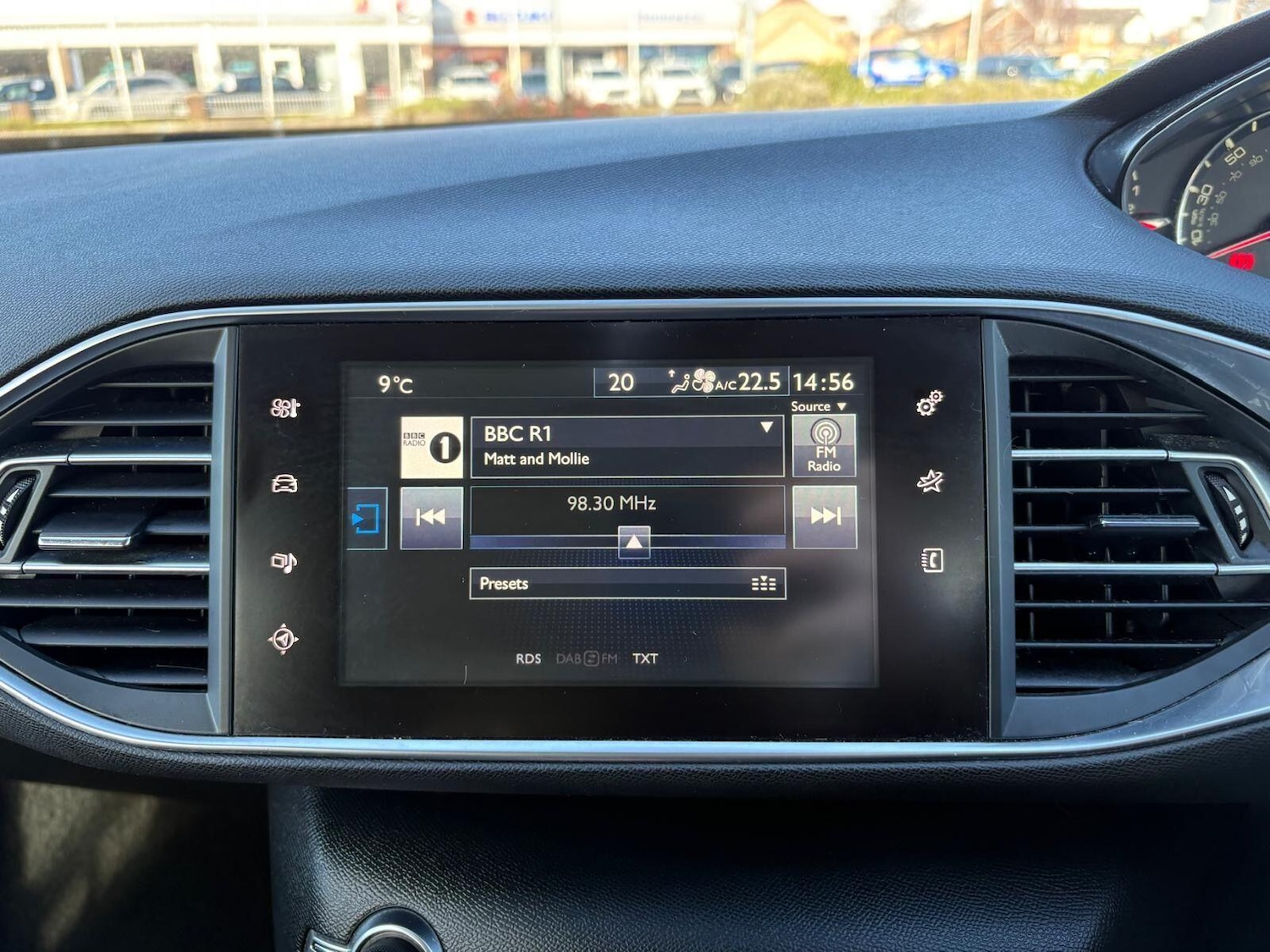 Used Peugeot 308 2015 for sale - 77586765: Photo 29