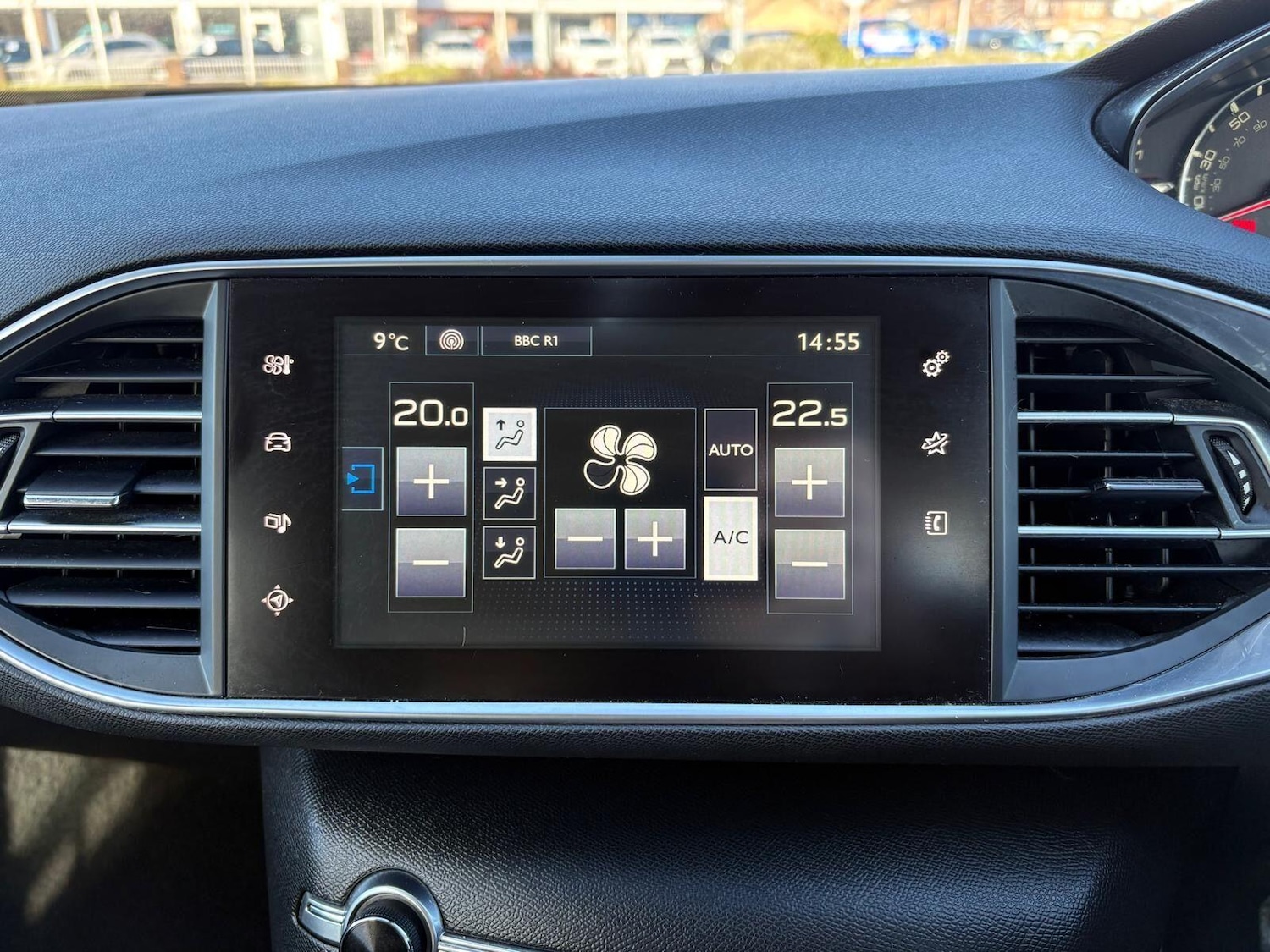 Used Peugeot 308 2015 for sale - 77586765: Photo 35