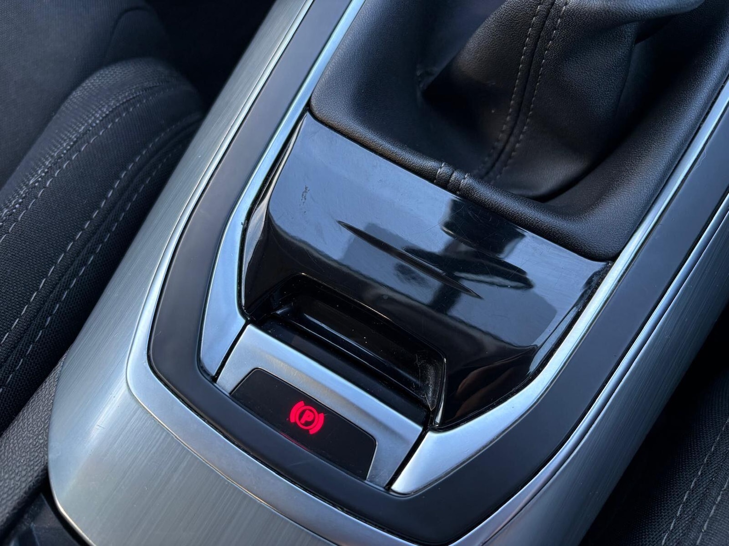 Used Peugeot 308 2015 for sale - 77586765: Photo 42