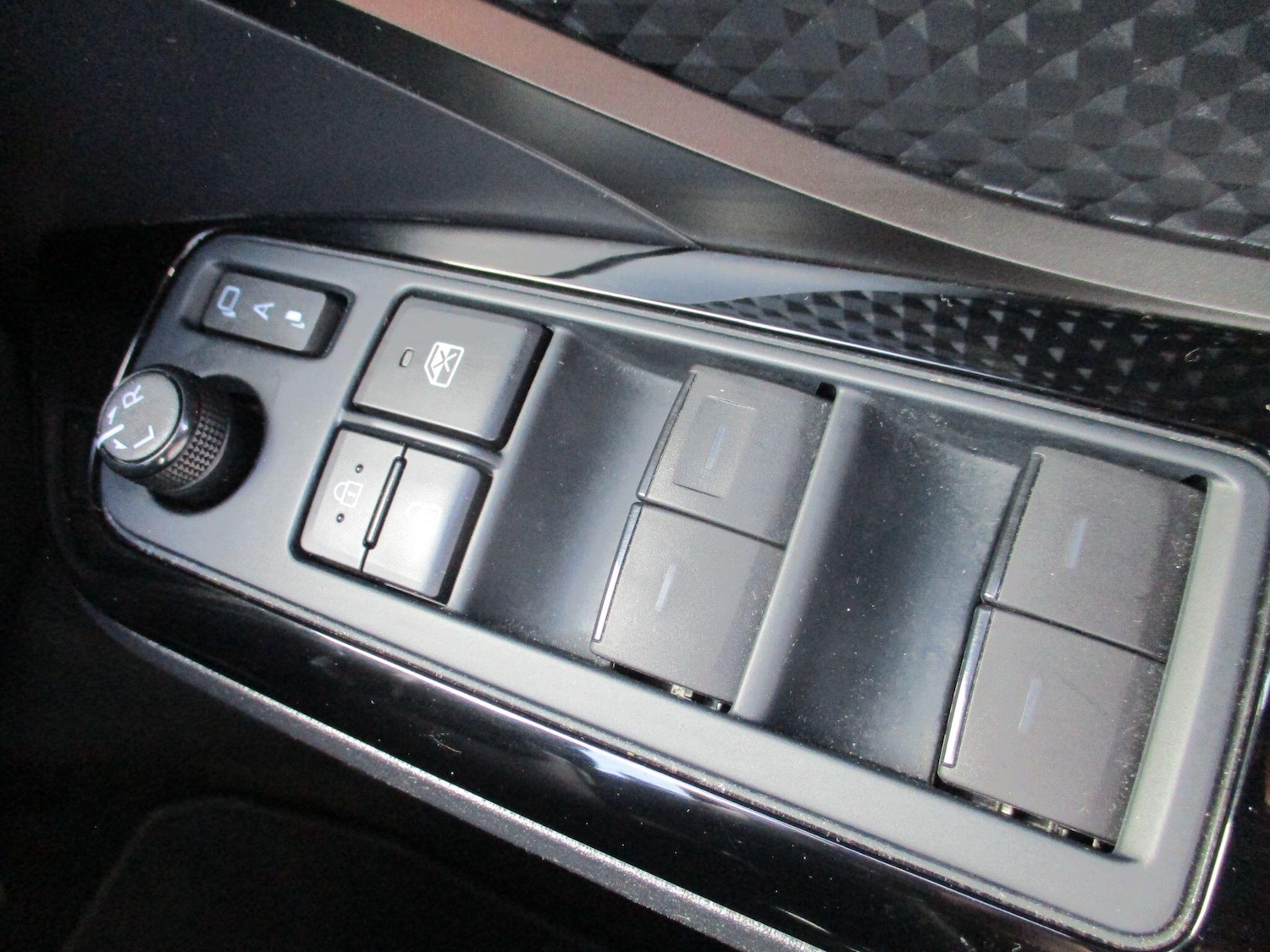 Used Toyota C-HR 2022 for sale - 76987740: Photo 16