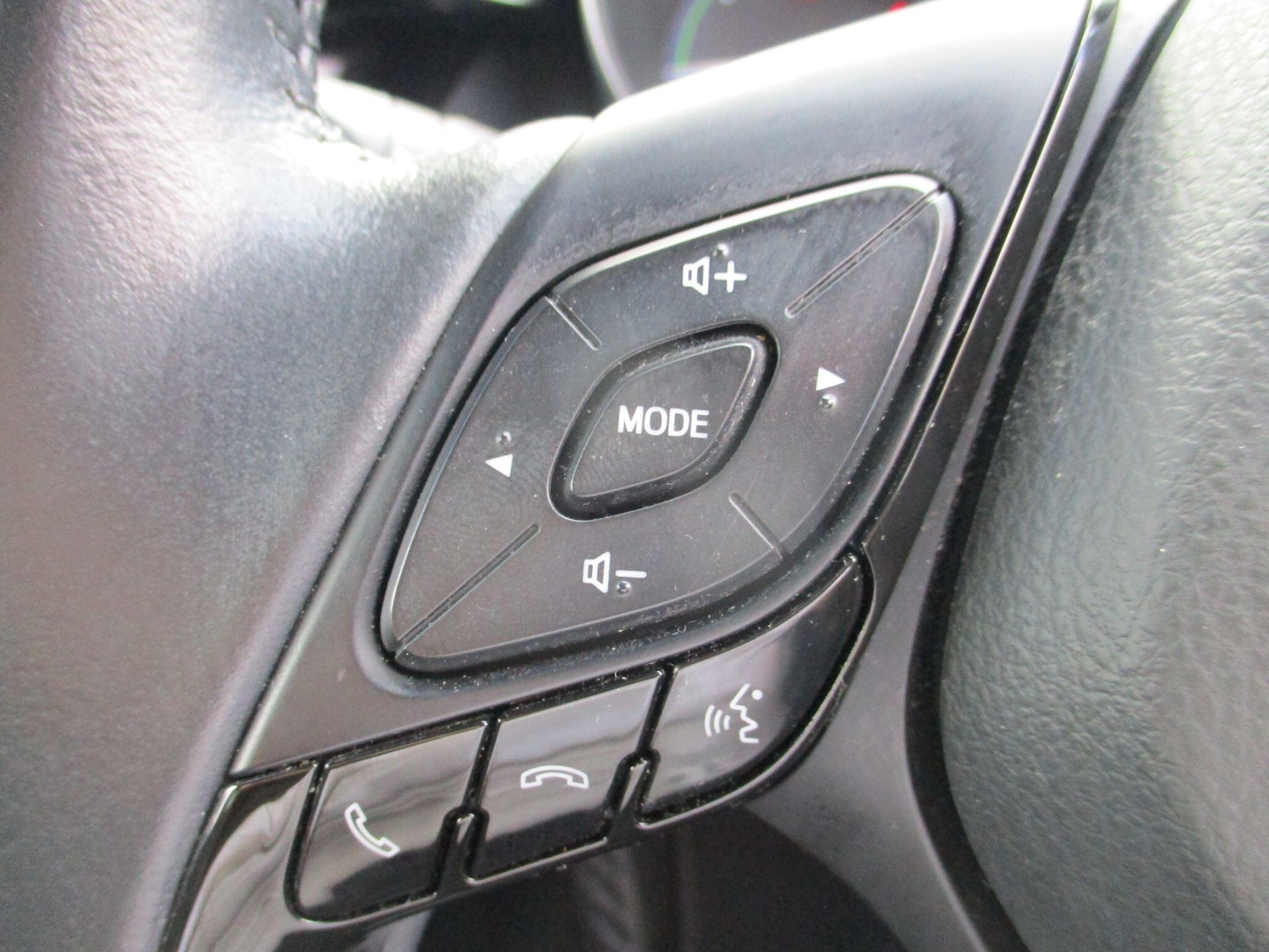 Used Toyota C-HR 2022 for sale - 76987740: Photo 22