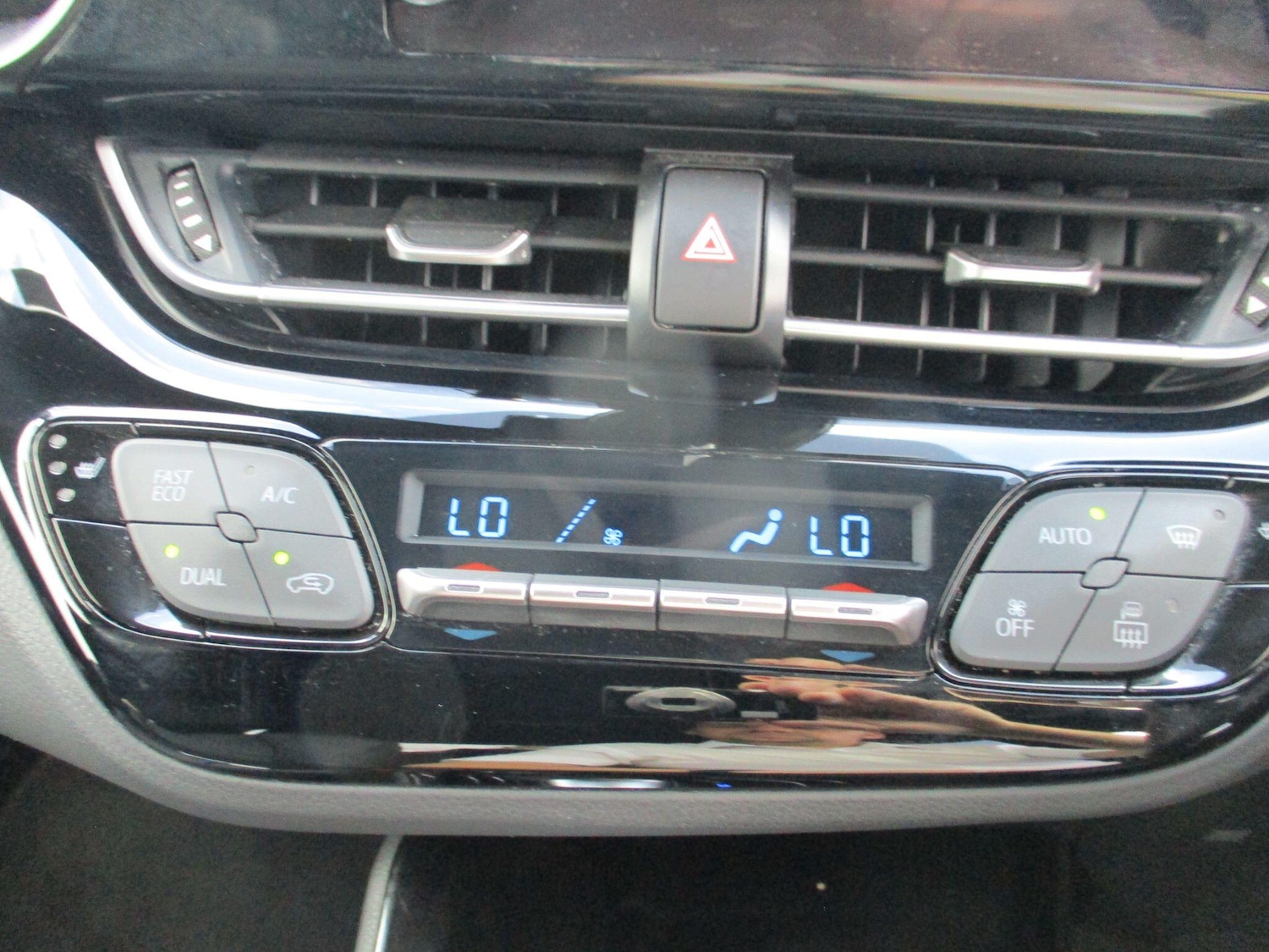 Used Toyota C-HR 2022 for sale - 76987740: Photo 26