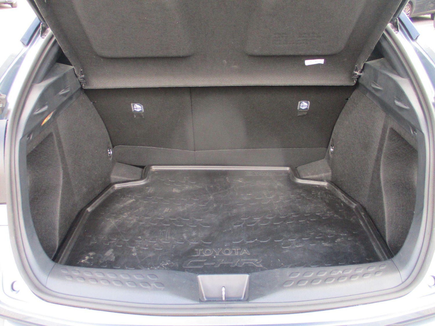 Used Toyota C-HR 2022 for sale - 76987740: Photo 43