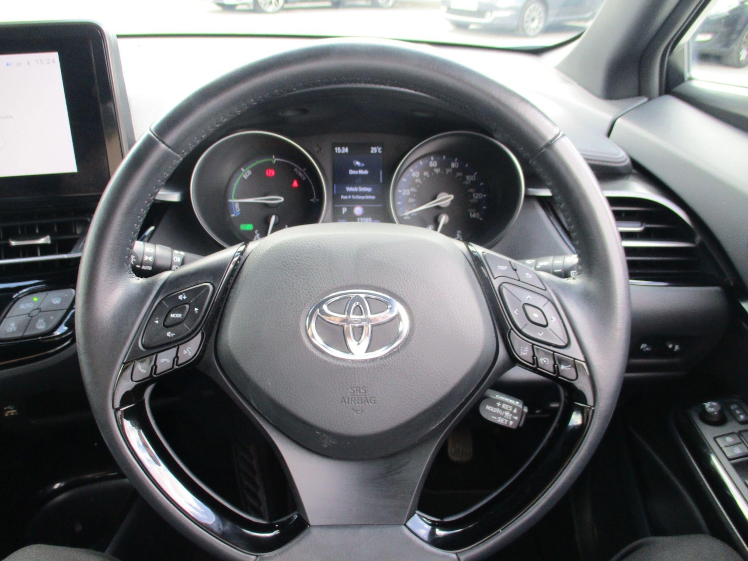 Used Toyota C-HR 2022 for sale - 76987740: Photo 44