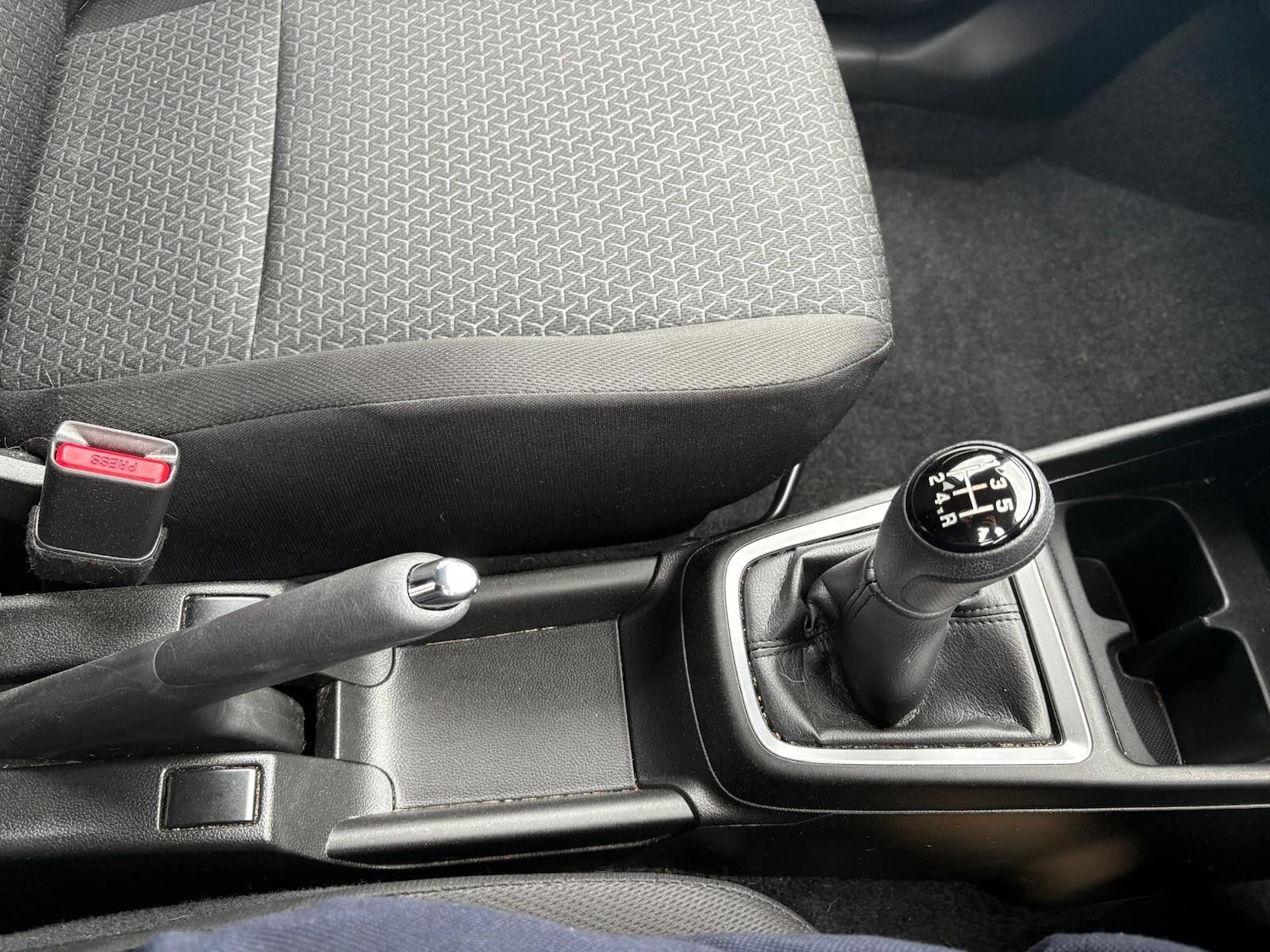 Used Suzuki Swift 2024 for sale - 78072704: Photo 9