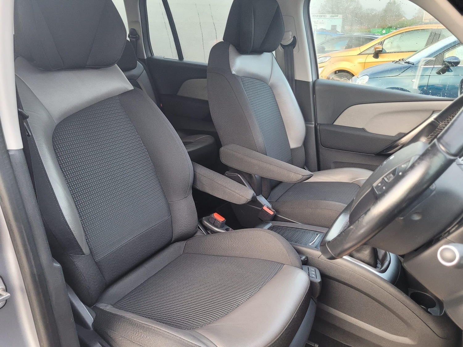 Used Citroen C4 Grand Picasso 2018 for sale - 76886128: Photo 12