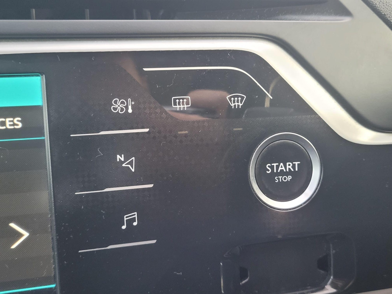 Used Citroen C4 Grand Picasso 2018 for sale - 76886128: Photo 20