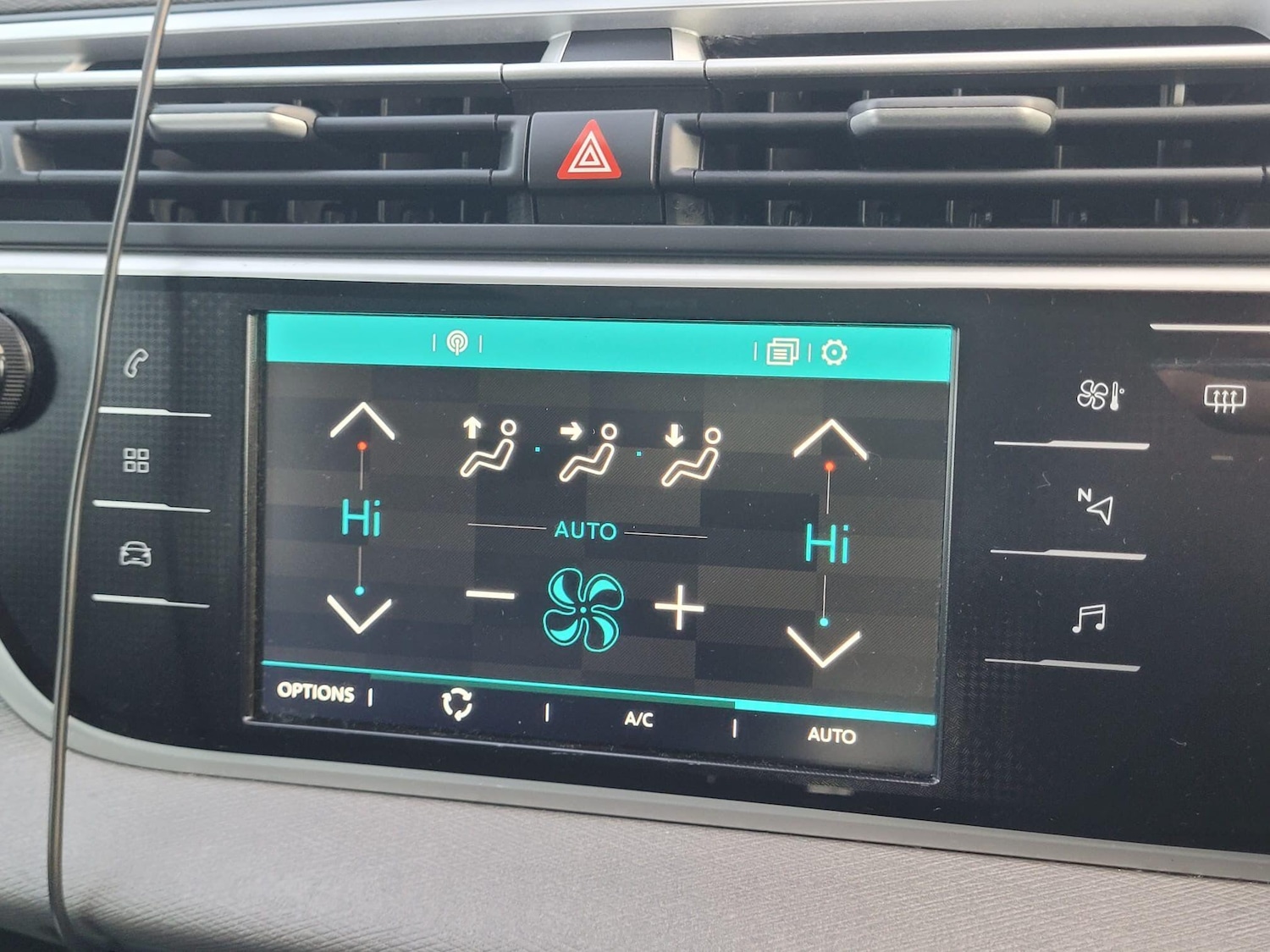 Used Citroen C4 Grand Picasso 2018 for sale - 76886128: Photo 30