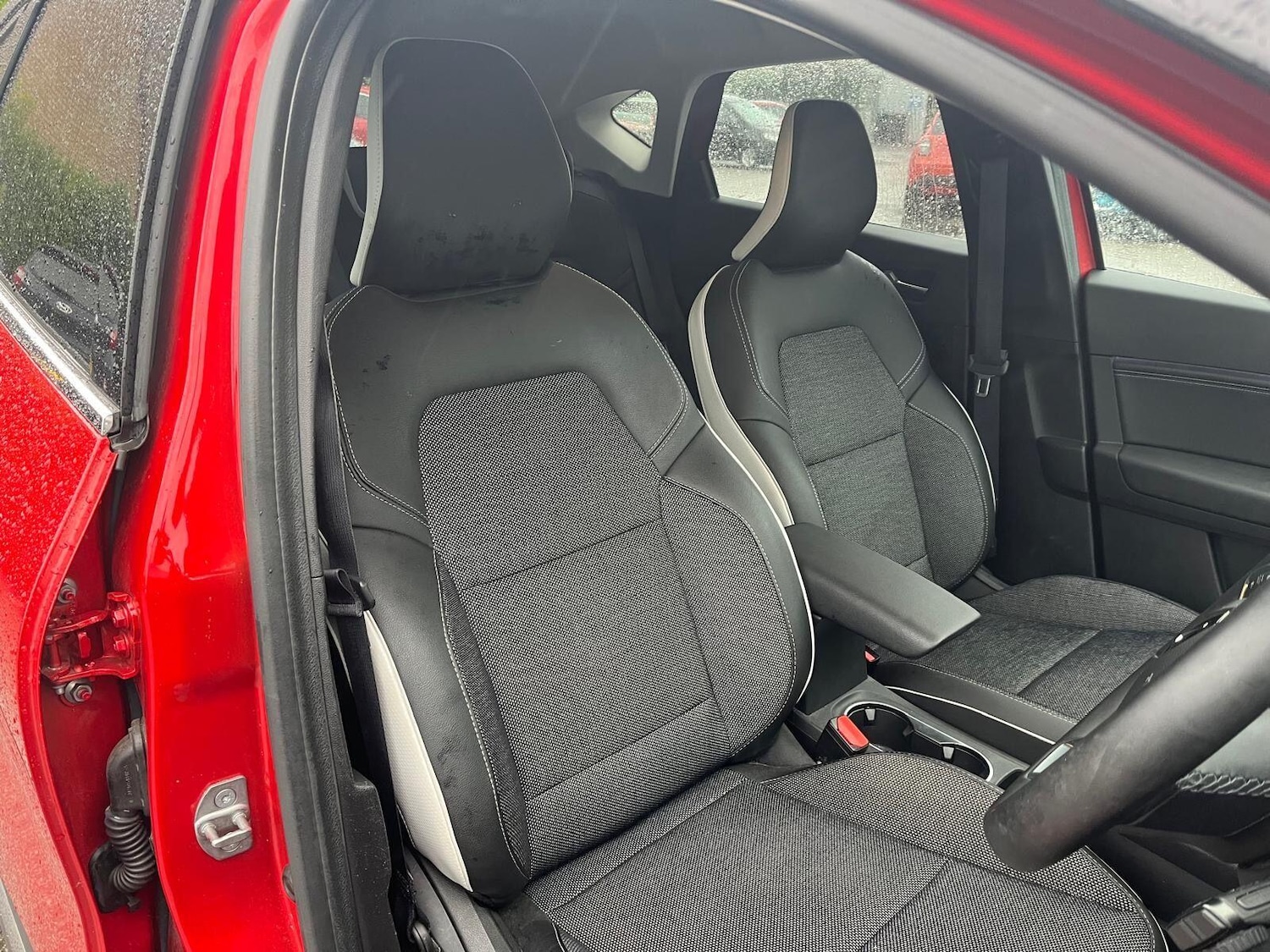 Used Renault Captur 2024 for sale - 76715592: Photo 11