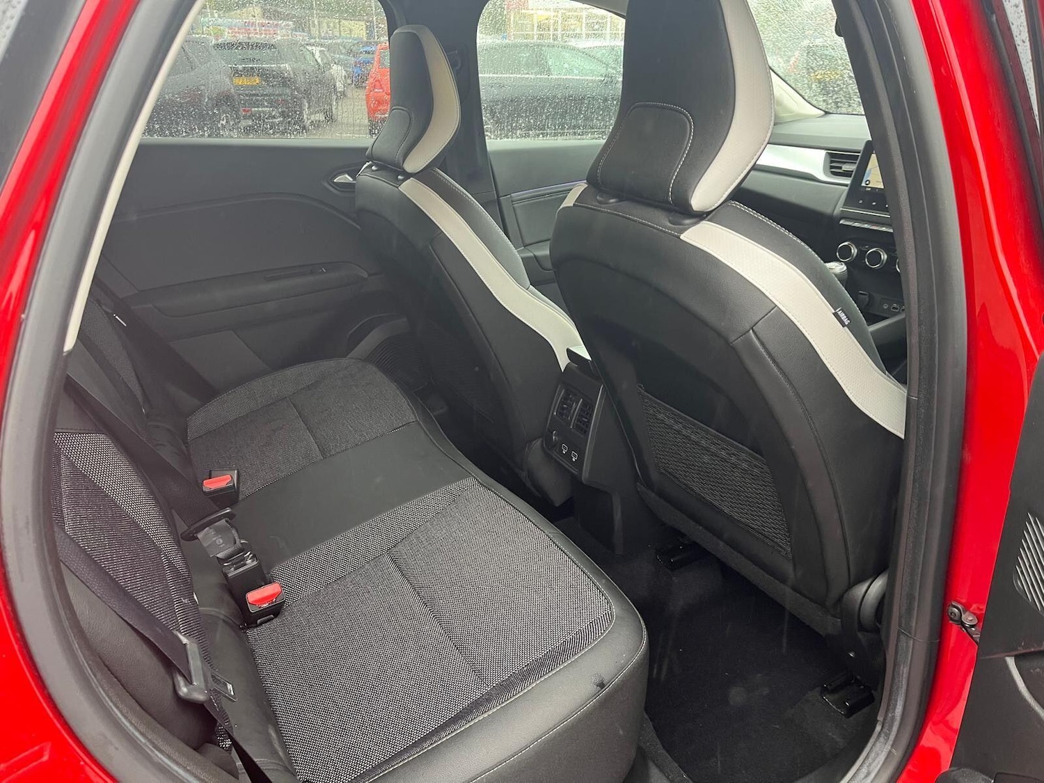 Used Renault Captur 2024 for sale - 76715592: Photo 12