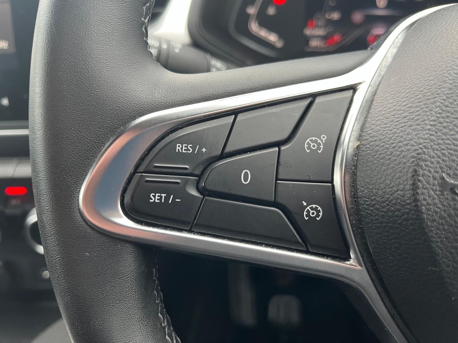 Used Renault Captur 2024 for sale - 76715592: Photo 17